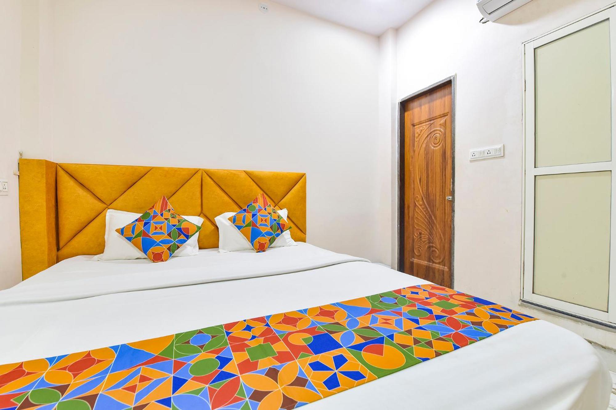 Fabhotel Somnath Удджайн Экстерьер фото