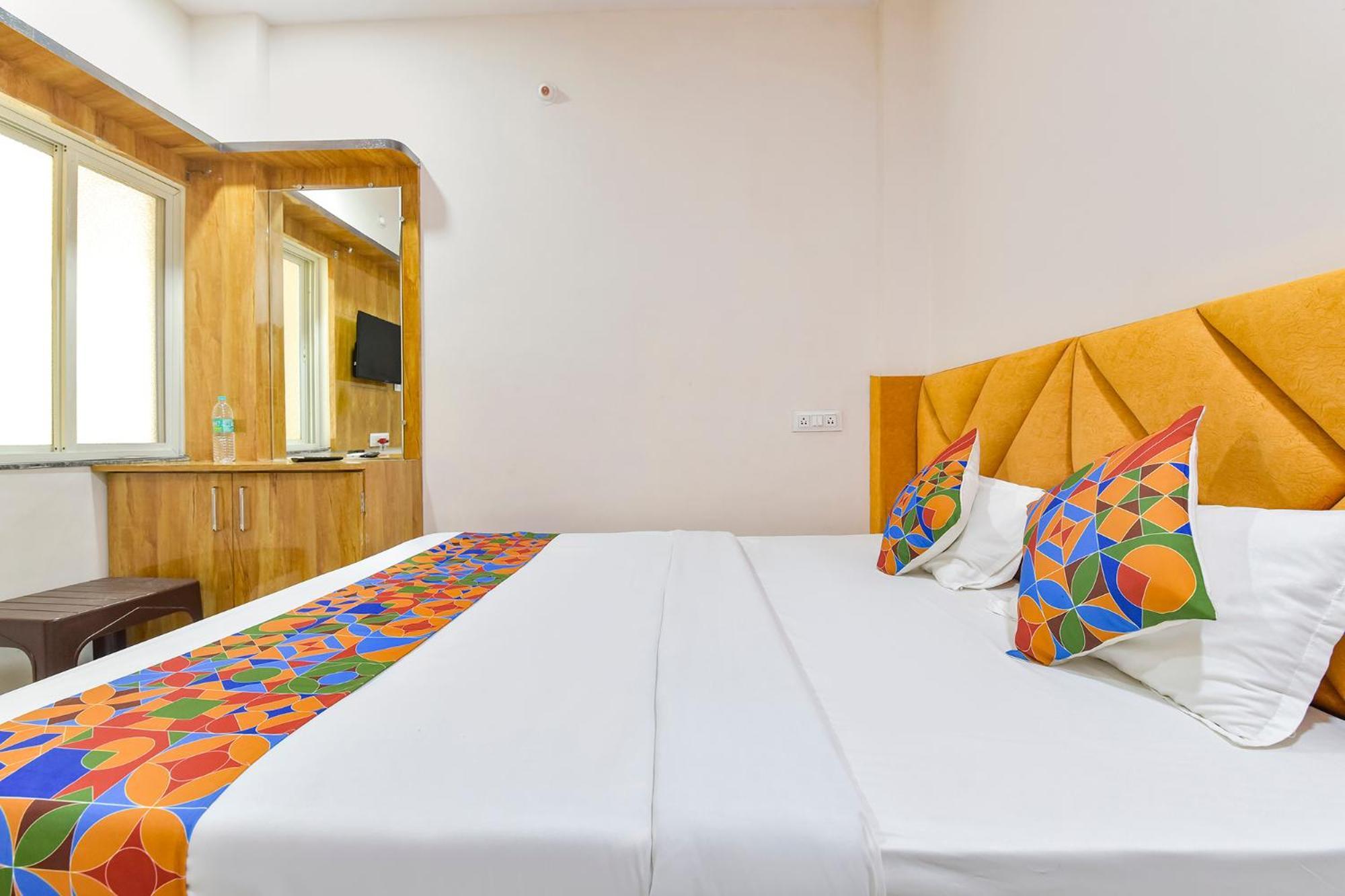 Fabhotel Somnath Удджайн Экстерьер фото