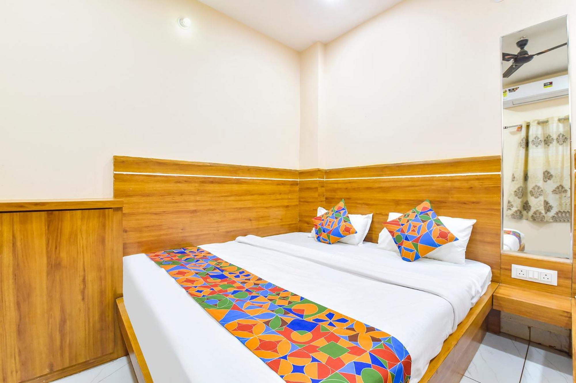 Fabhotel Somnath Удджайн Экстерьер фото