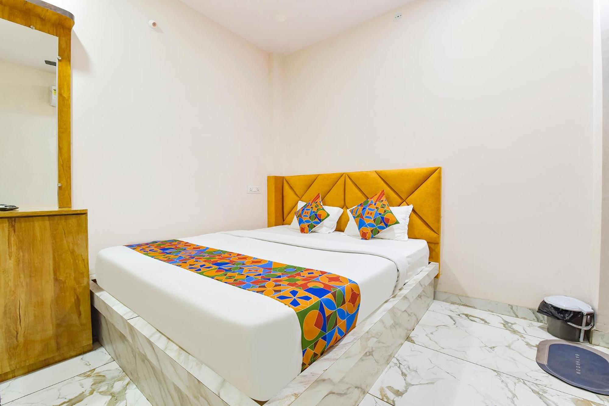 Fabhotel Somnath Удджайн Экстерьер фото