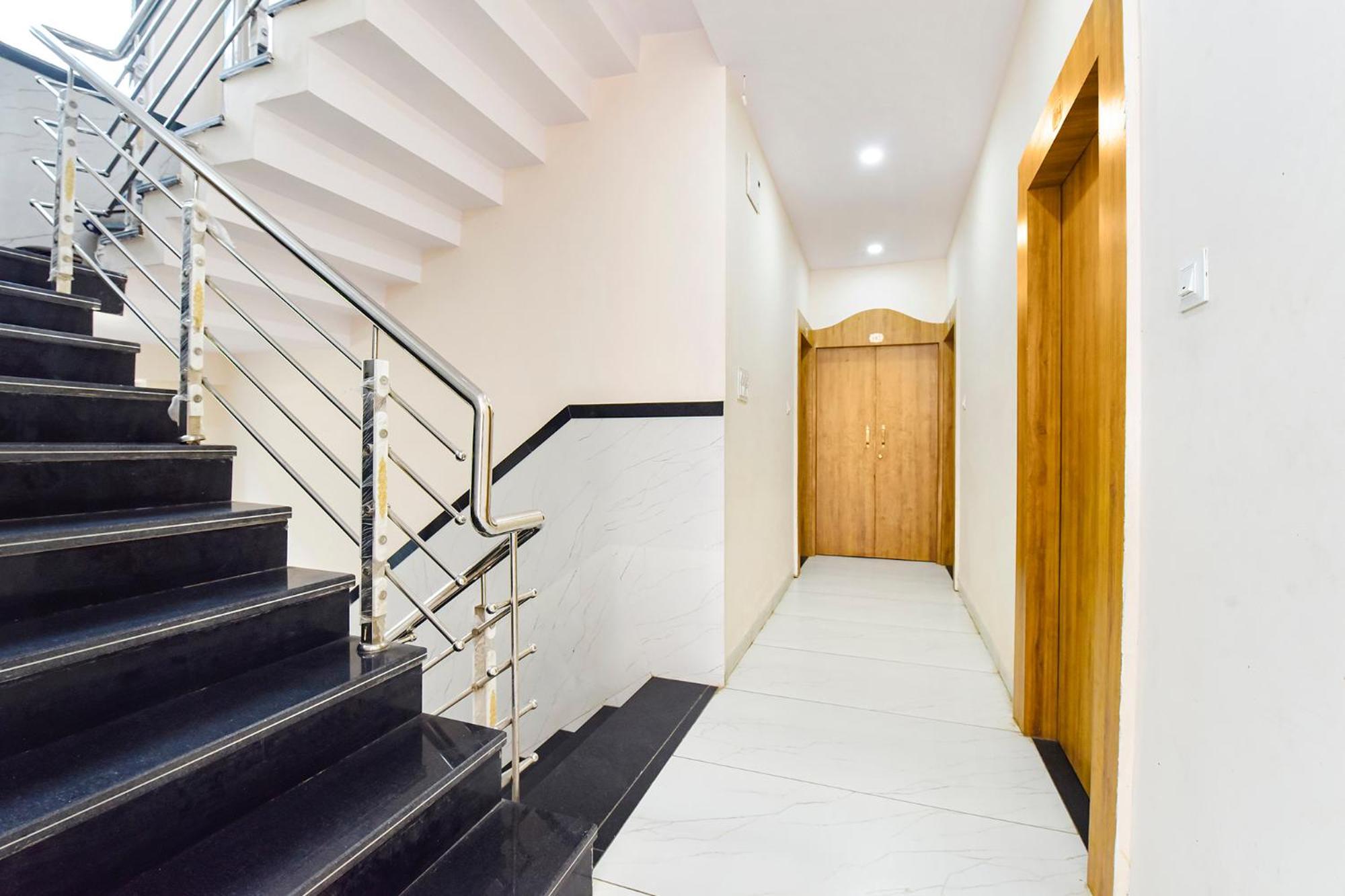 Fabhotel Somnath Удджайн Экстерьер фото